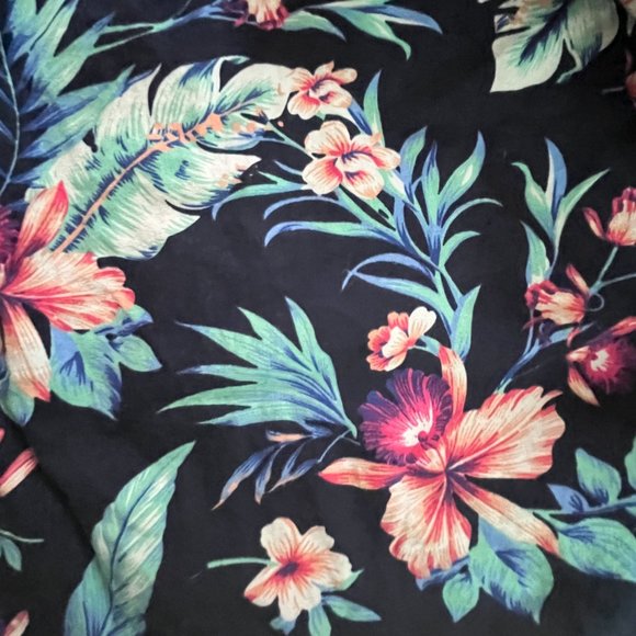 Muted Floral SUmmer Short Sleeve 100% Cotton [Cactus for Denim & Flower] - Picture 5 of 8